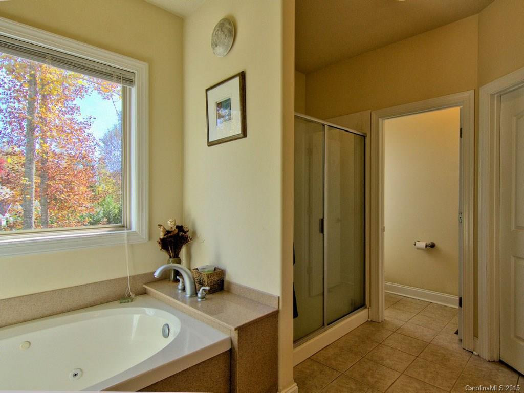 558 Grand Oaks Drive - Photo 11