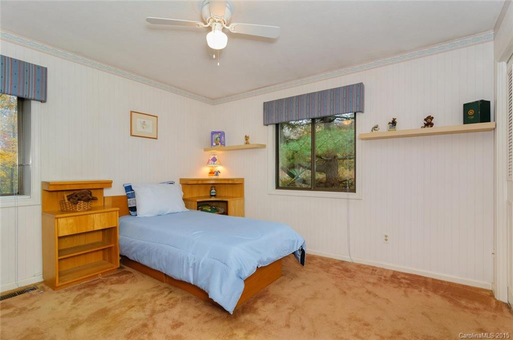 932 Toxaway Drive - Photo 13