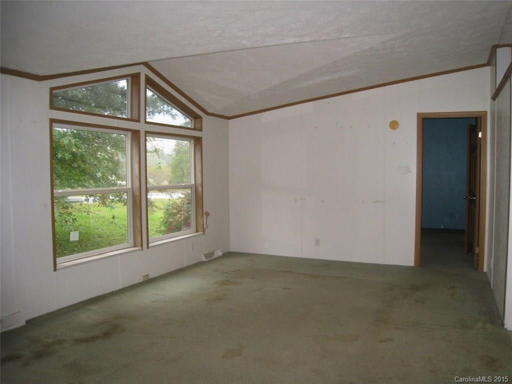 28 Motts Drive #13 - Photo 2