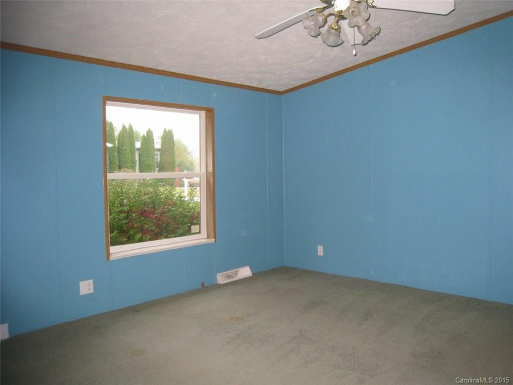 28 Motts Drive #13 - Photo 5