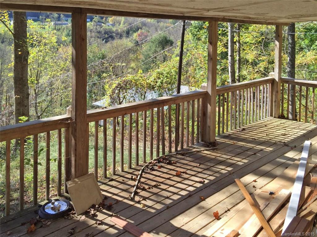 278 Lorraine Drive - Photo 3