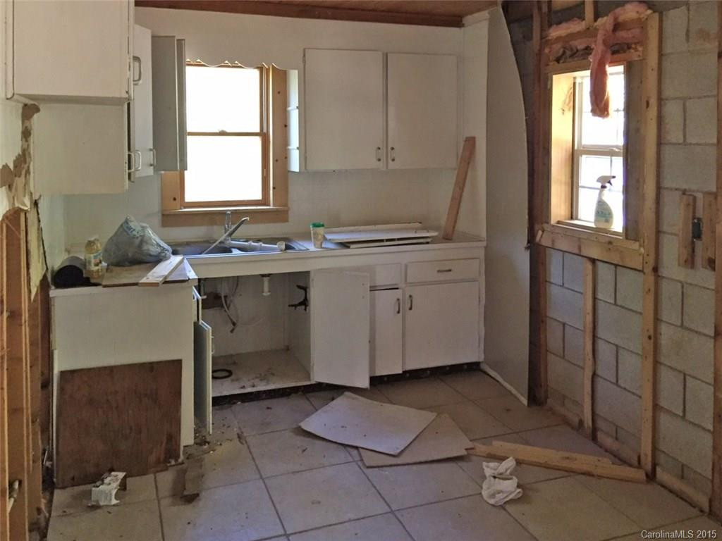 278 Lorraine Drive - Photo 7