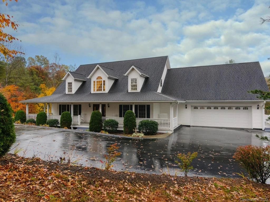 535 Brook Knoll Circle