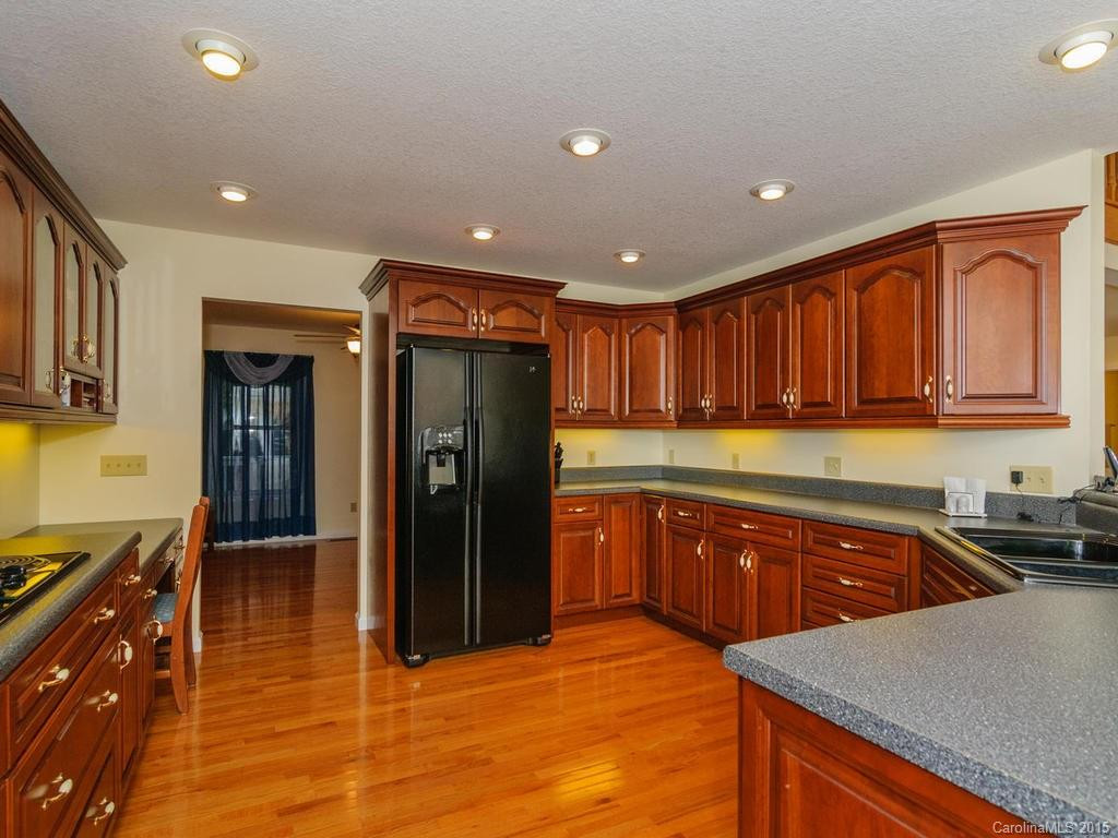 535 Brook Knoll Circle - Photo 9