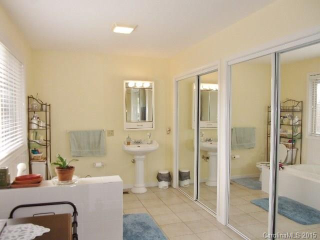 160 Oak Lane - Photo 10