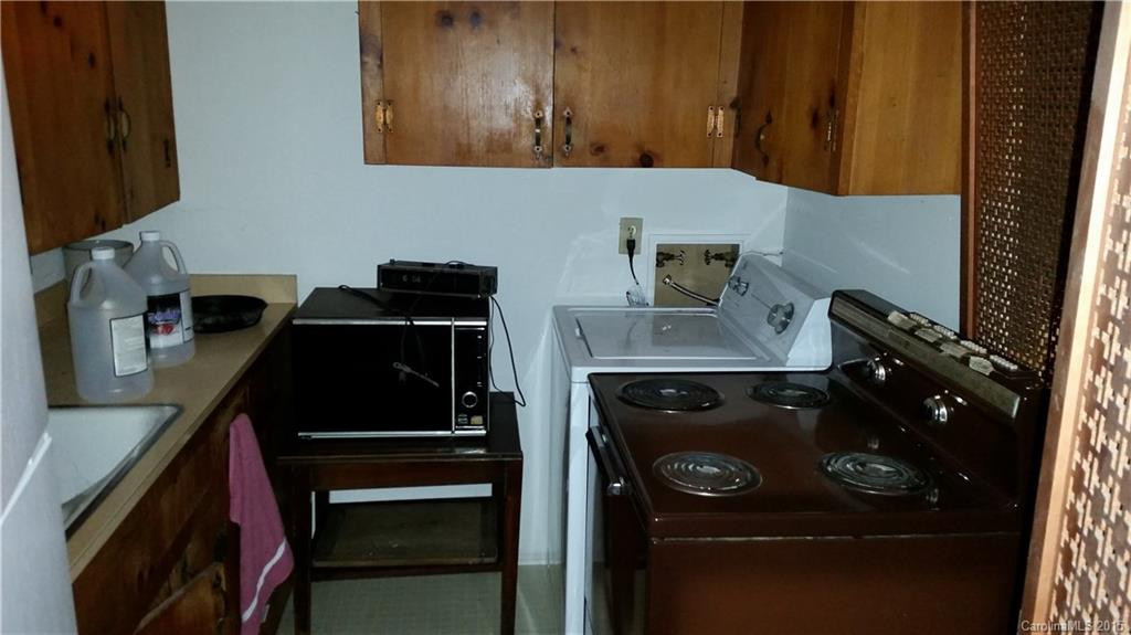 943 Holly Road #14 - Photo 4