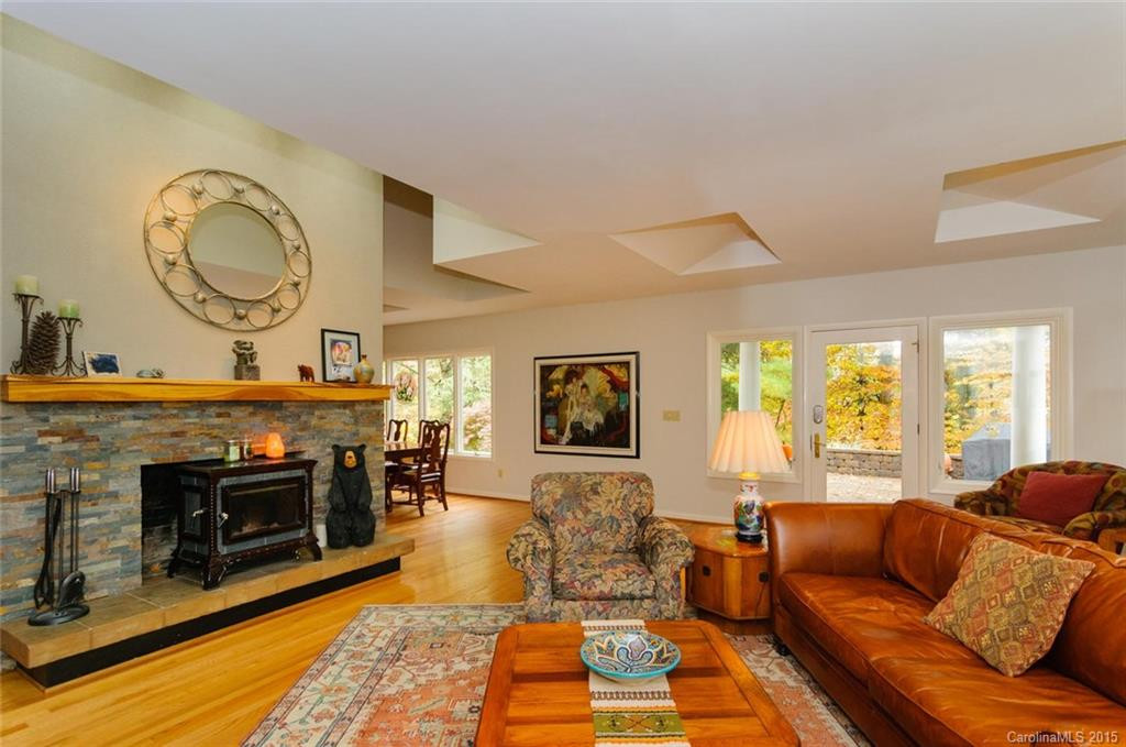 16 Brookwood Road - Photo 4