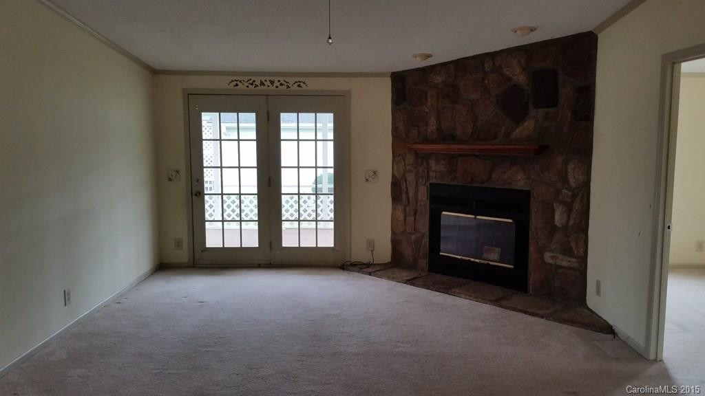 130 Riverwind Drive - Photo 3
