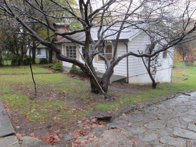 824 Willow Road - Photo 2
