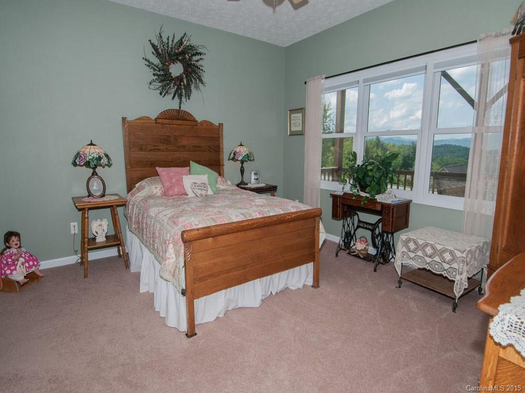 111 Pond View Road - Photo 11