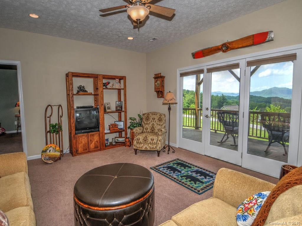 111 Pond View Road - Photo 16
