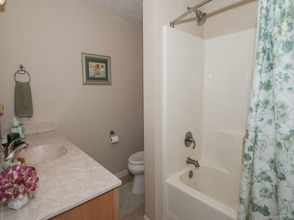 111 Pond View Road - Photo 10