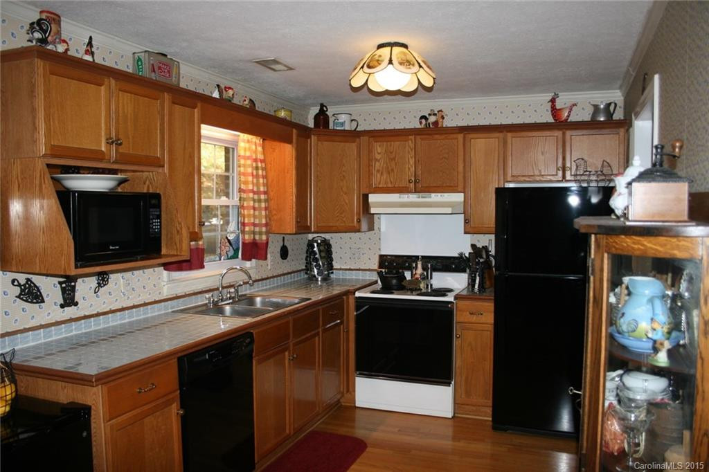 74 Manassas Drive - Photo 6