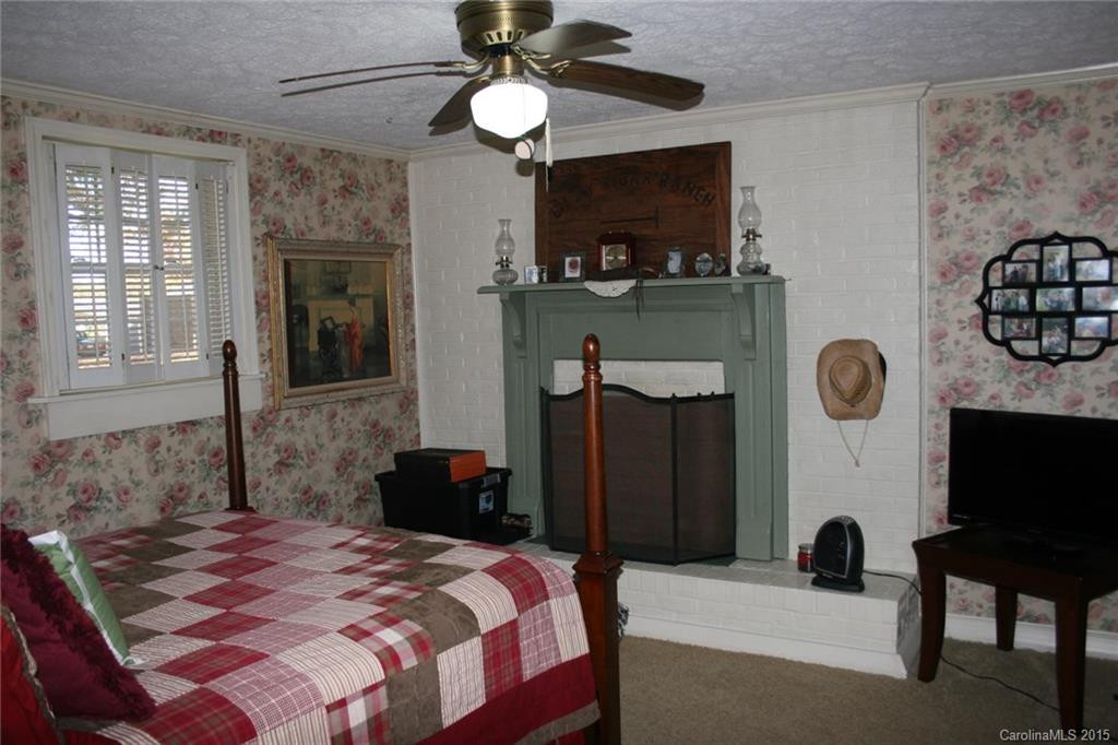 74 Manassas Drive - Photo 8