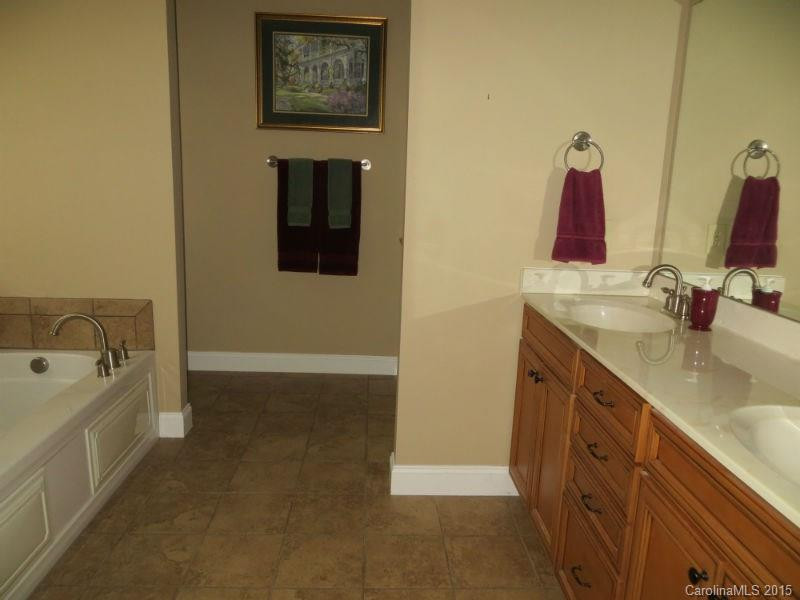 104 Svgata Court - Photo 14