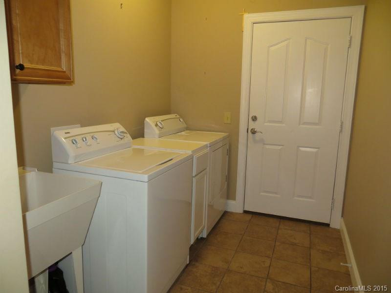 104 Svgata Court - Photo 15