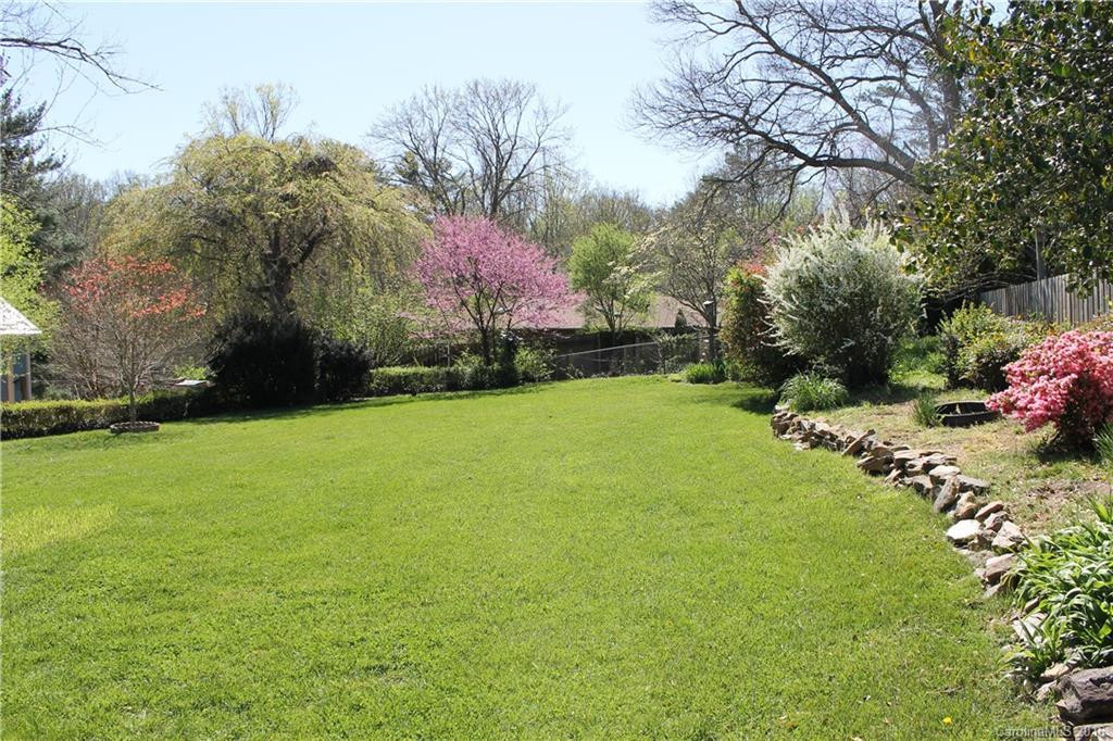 310 Lakewood Drive - Photo 23
