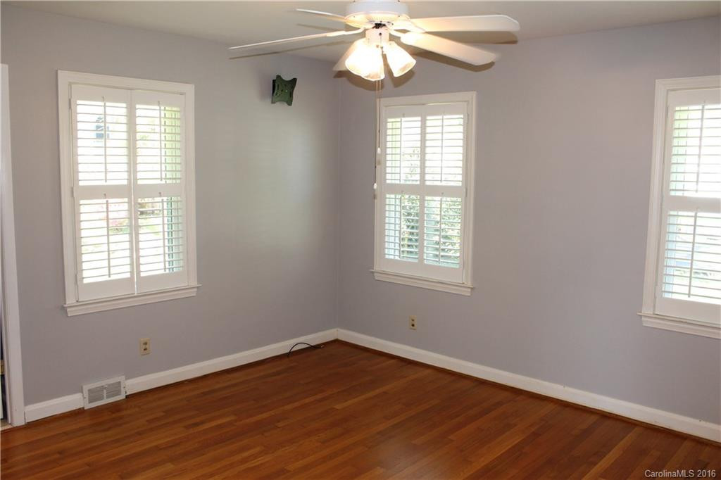 310 Lakewood Drive - Photo 10