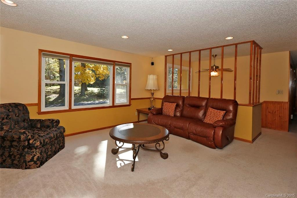 2 Oak Lane - Photo 4