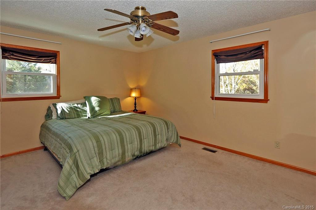 2 Oak Lane - Photo 10