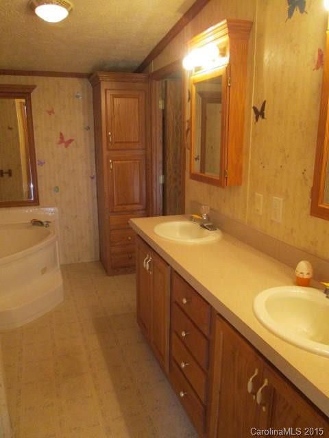 24 Libby Drive - Photo 22