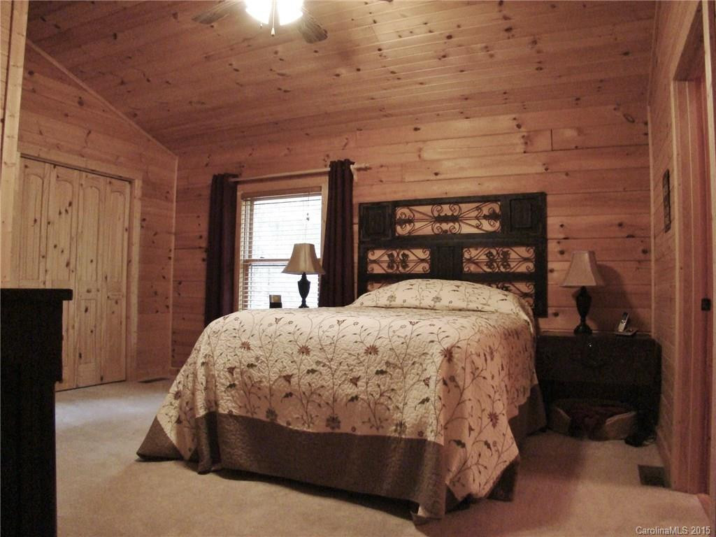 578 Woodgate Drive - Photo 13