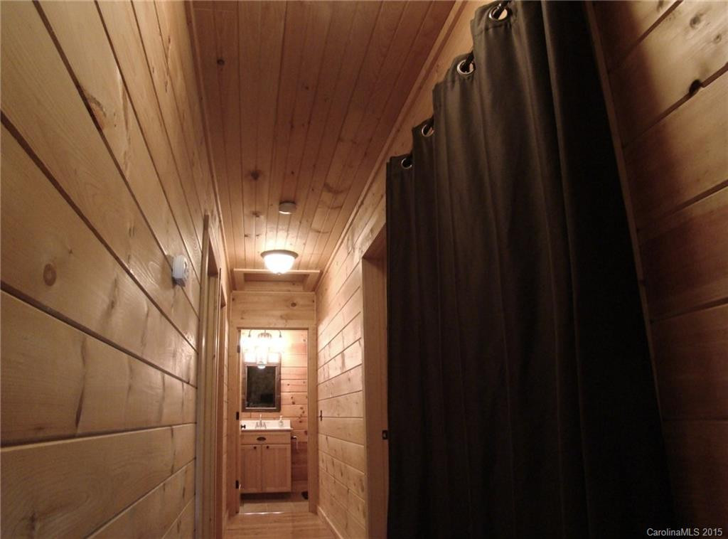 578 Woodgate Drive - Photo 10