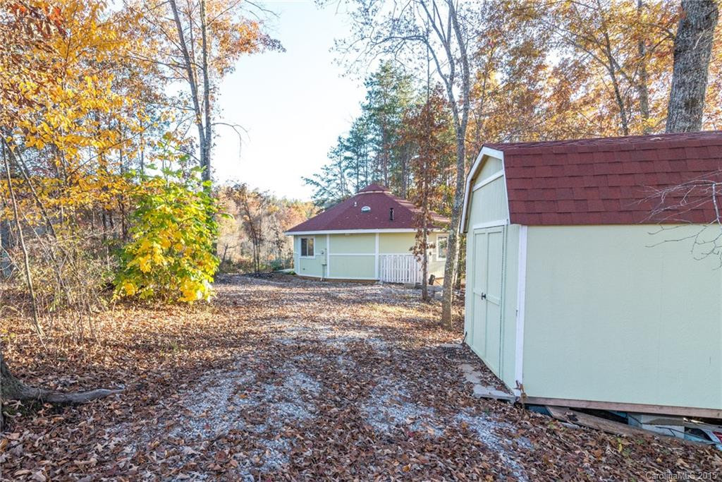 2433 Silvers Welch Road - Photo 4