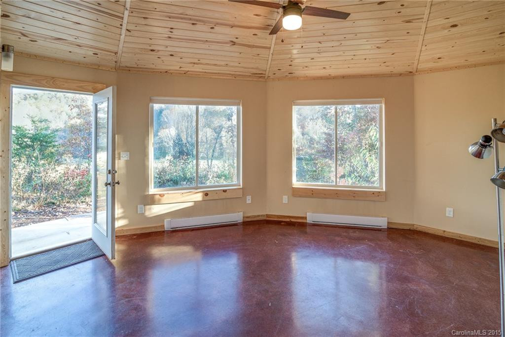 2433 Silvers Welch Road - Photo 7