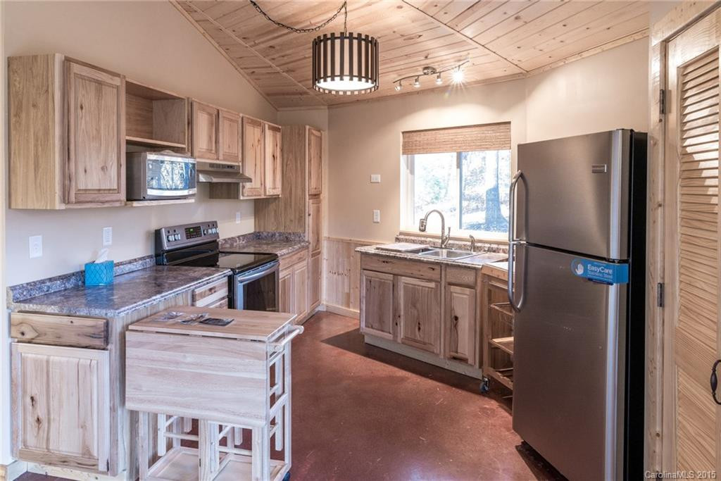 2433 Silvers Welch Road - Photo 9