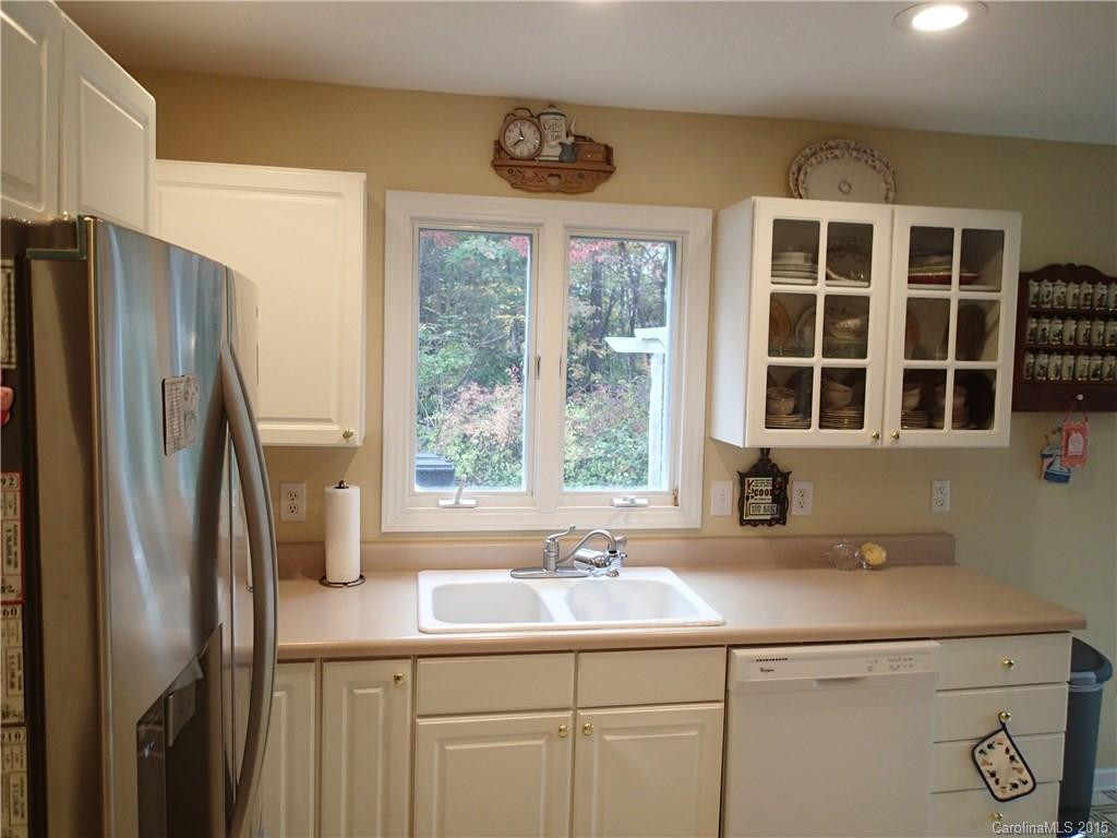 173 Sassafras Hill Drive - Photo 4