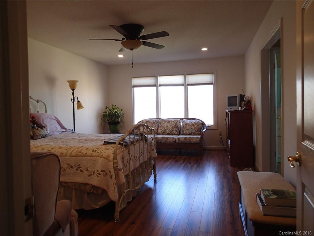 173 Sassafras Hill Drive - Photo 6