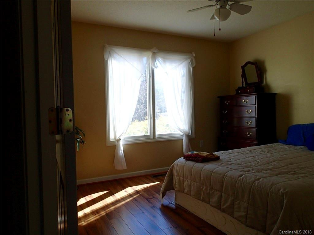 173 Sassafras Hill Drive - Photo 9