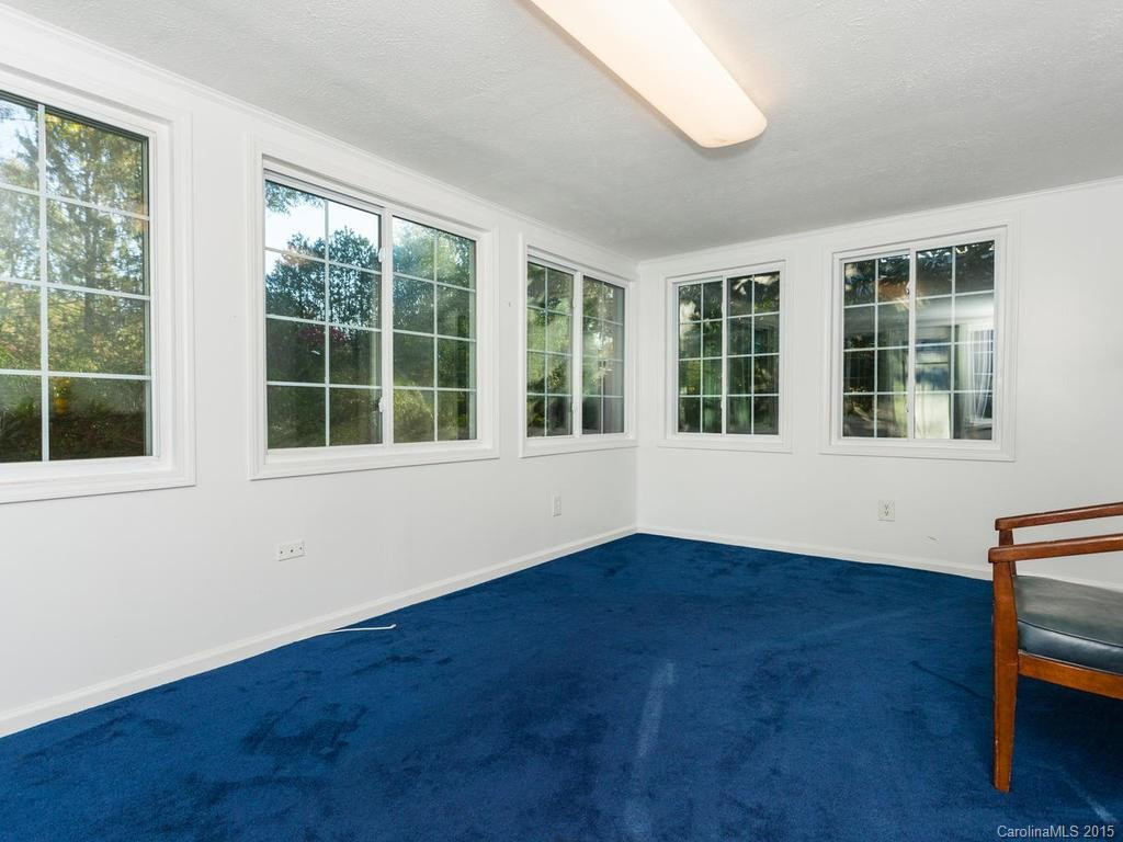 606 Erkwood Drive - Photo 11