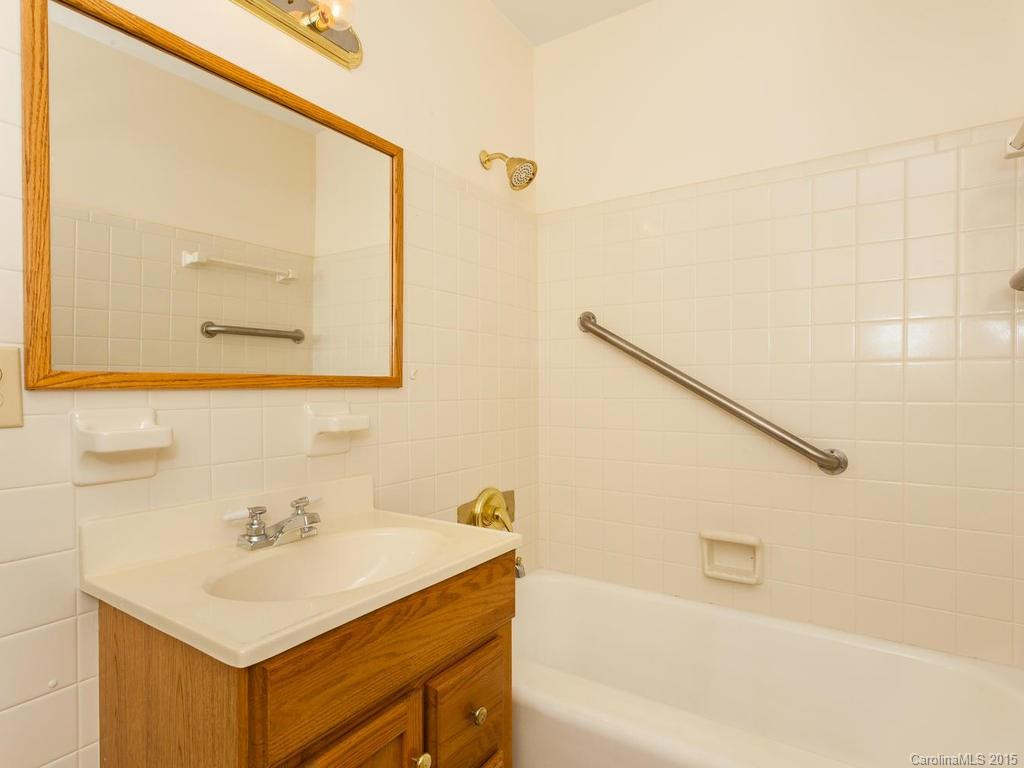 606 Erkwood Drive - Photo 15