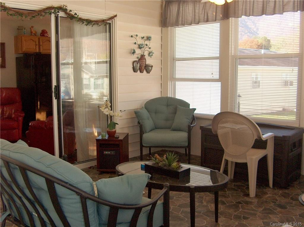 169 Summer Place Drive - Photo 4