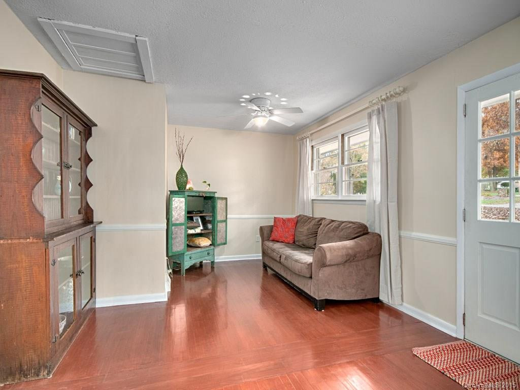 160 Richmond Hill Drive - Photo 4