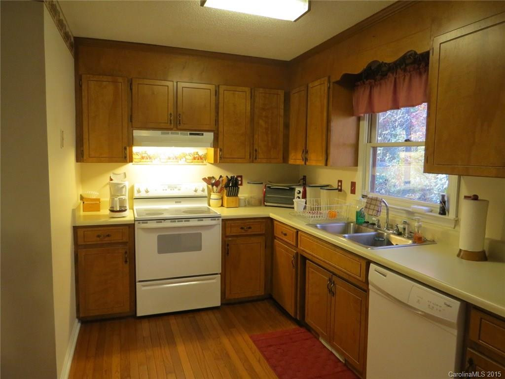 12 Maple Leaf Drive - Photo 9