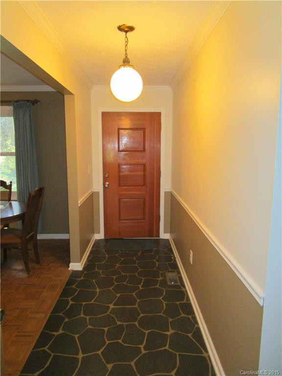 296 Rugby Road - Photo 3