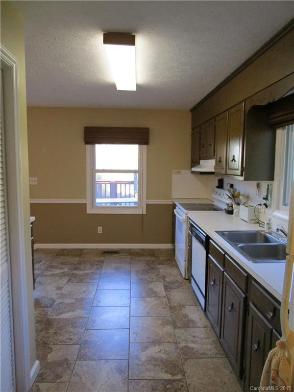 296 Rugby Road - Photo 9