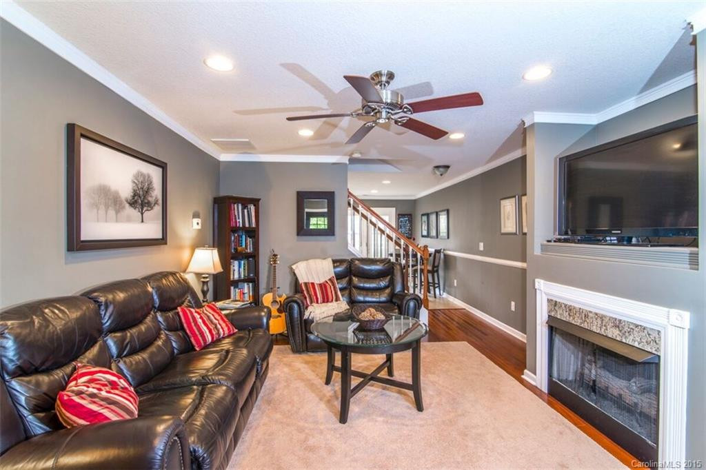 24 Lanceford Circle #24 - Photo 2