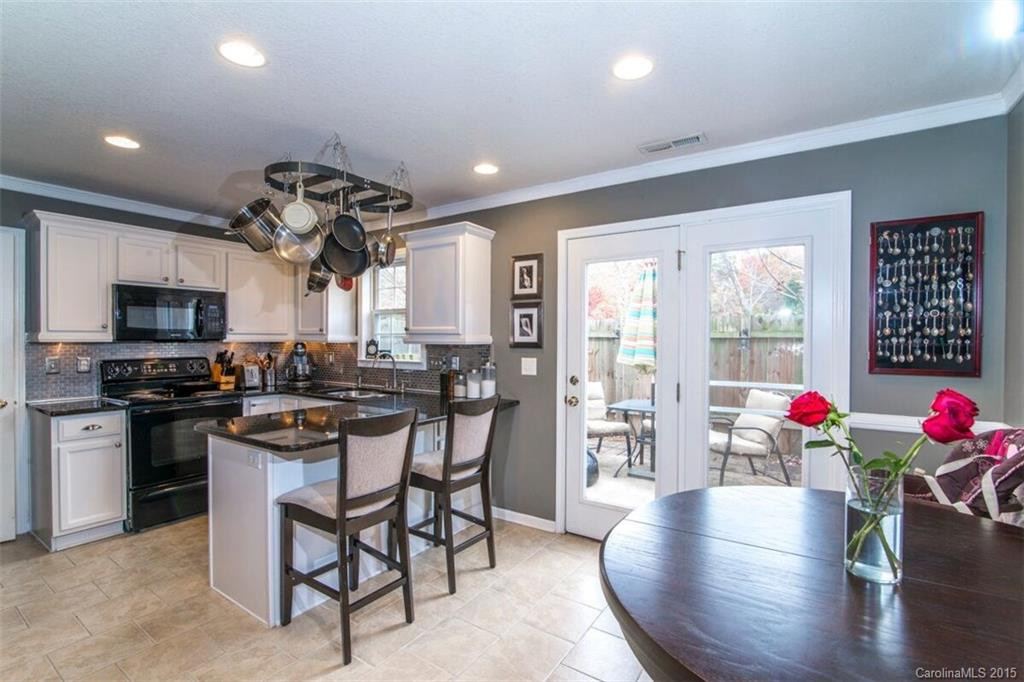 24 Lanceford Circle #24 - Photo 5