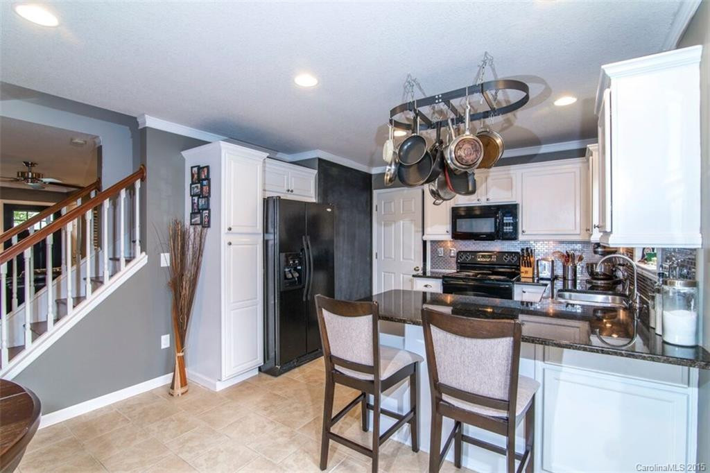 24 Lanceford Circle #24 - Photo 8