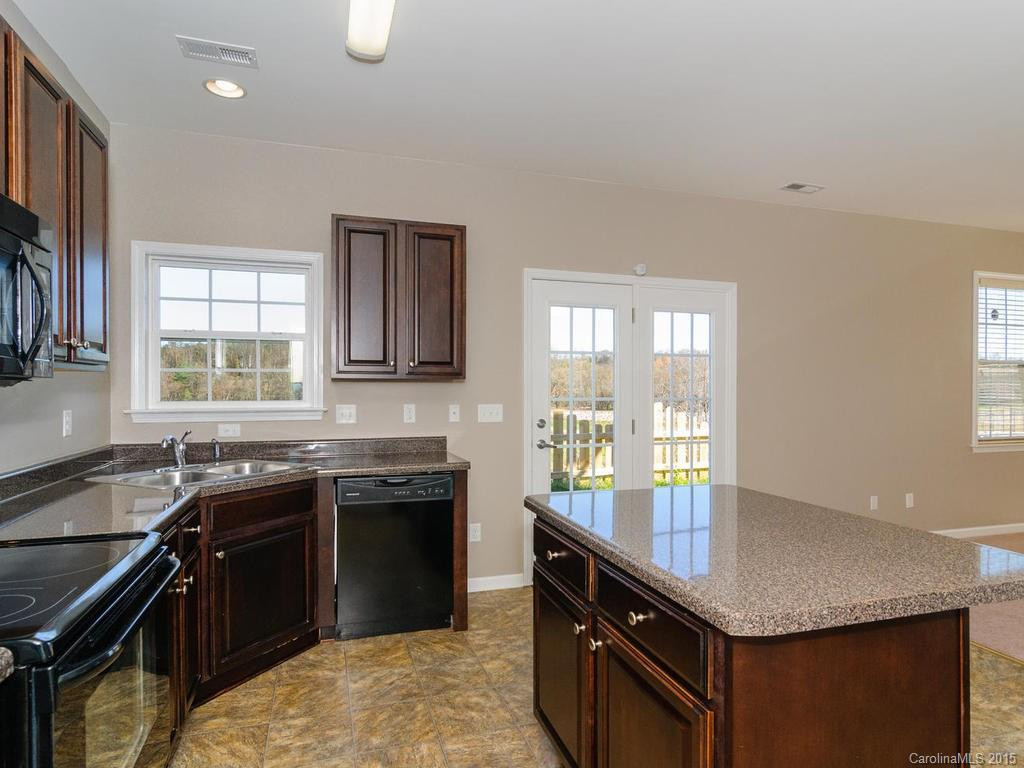 10 Maxim Court - Photo 17