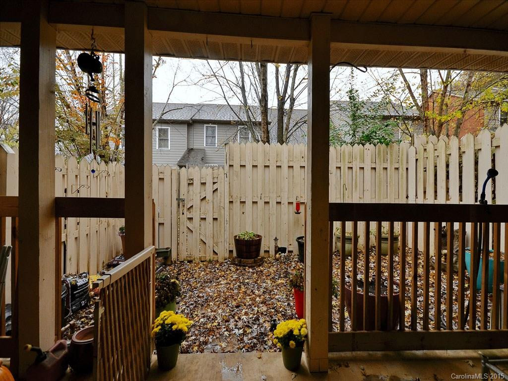 44 Sleepy Hollow Lane #2 - Photo 10