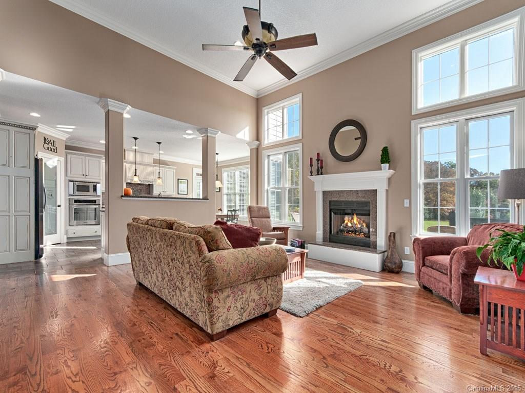 37 Carland Drive - Photo 3