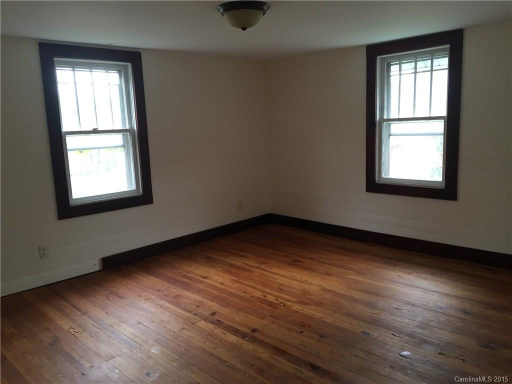 2252 Riceville Road - Photo 12