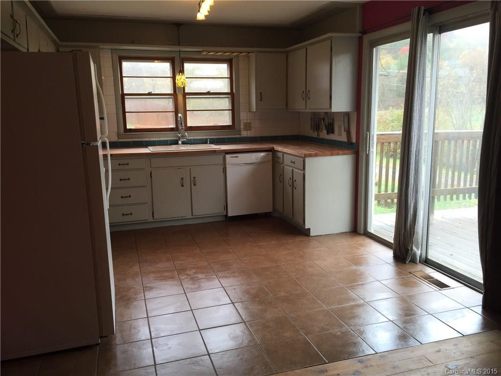 2252 Riceville Road - Photo 3