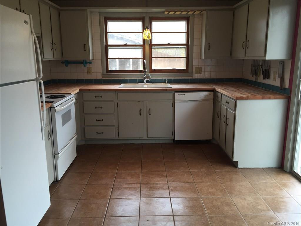 2252 Riceville Road - Photo 6