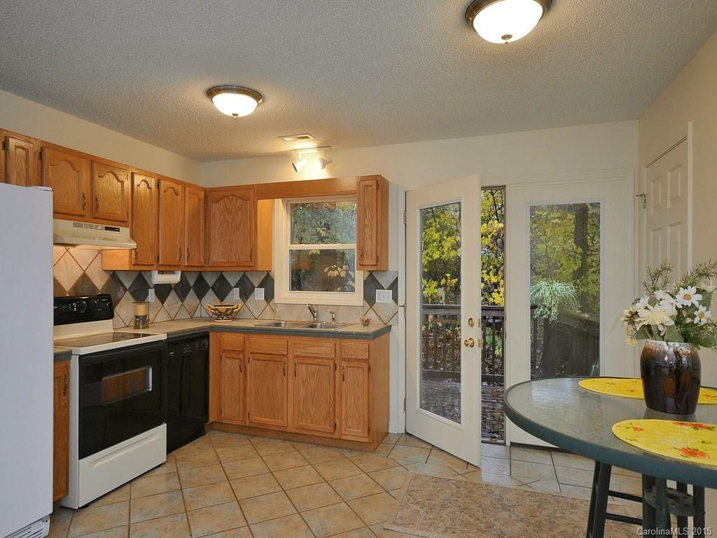 10 Harrisland Drive - Photo 4